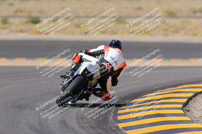 media/Oct-08-2022-SoCal Trackdays (Sat) [[1fc3beec89]]/Turn 11 Backside (1145am)/